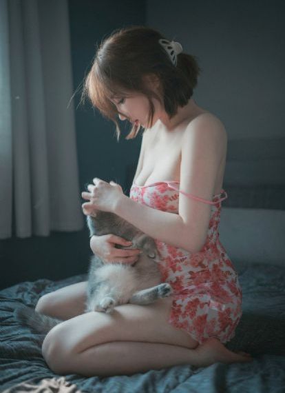 欧美荧光色美甲图片_BD免费高清观看