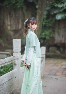 日韩中长发发型图片_720神马影院在线